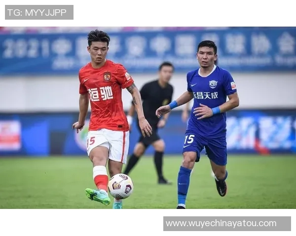 广州攀岩队配合分析与其他队伍的对比研究探讨 广州攀岩队配合分析与其他队伍的对比研究探讨