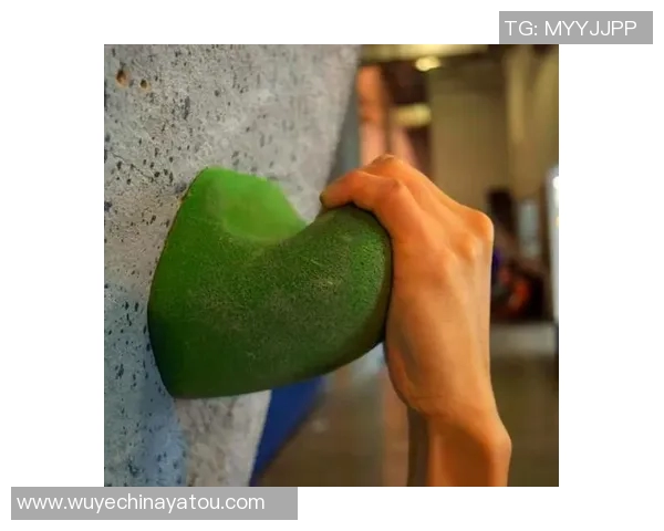 攀岩新手必看:全面状态入门指南助你轻松上手攀岩之旅 攀岩新手必看:全面状态入门指南助你轻松上手攀岩之旅