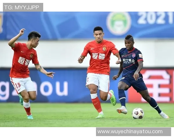 赛后分析:广州排球队与重庆排球队团队协作的成功与不足之处探讨 赛后分析:广州排球队与重庆排球队团队协作的成功与不足之处探讨