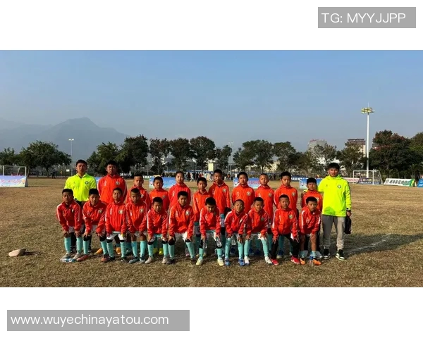 黄伟独家解析足球技巧与战术分享助你提升球场表现